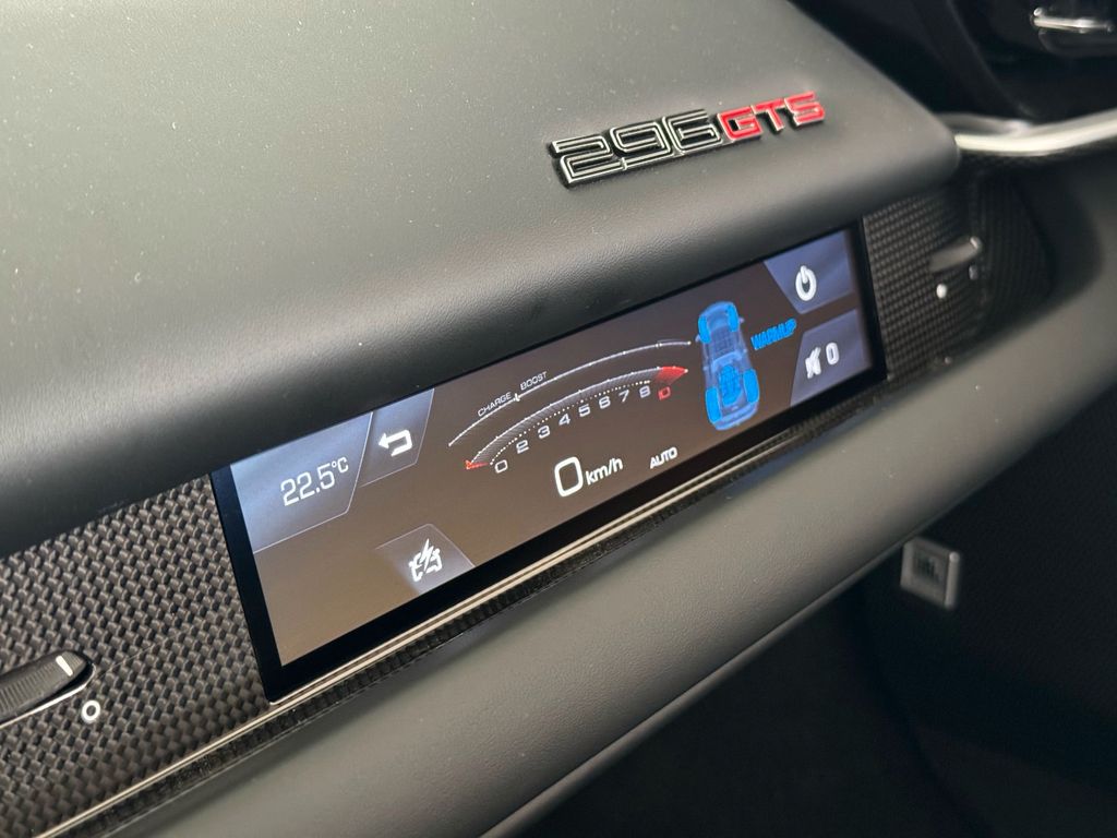 Ferrari 296 GTS 2024