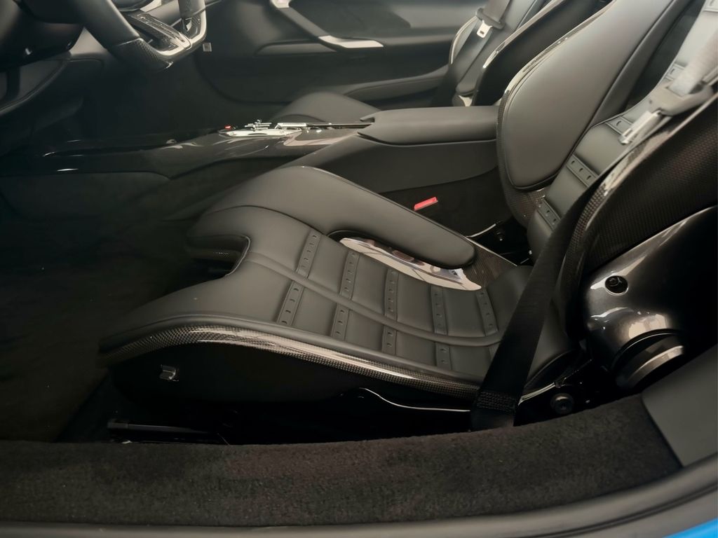 Ferrari 296 GTS 2024