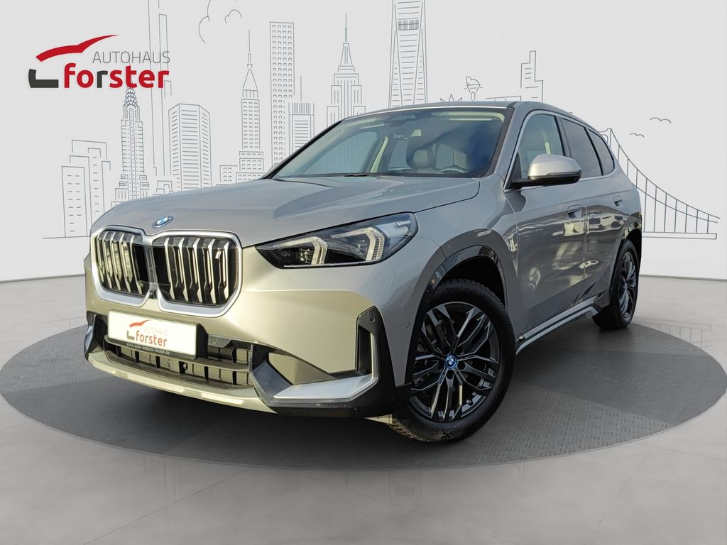 BMW iX1 2023