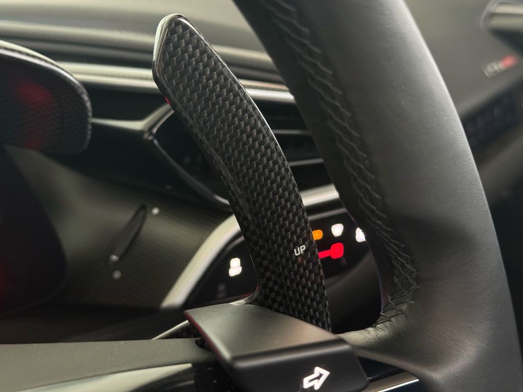 Ferrari 296 GTS 2024