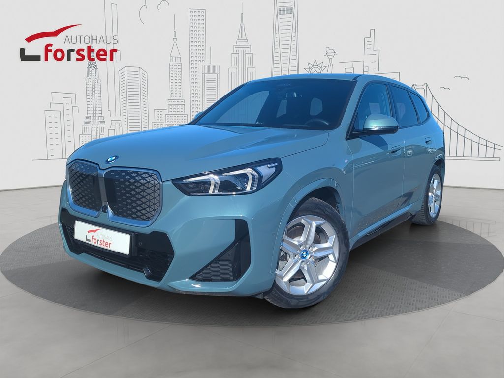 BMW iX1 2023