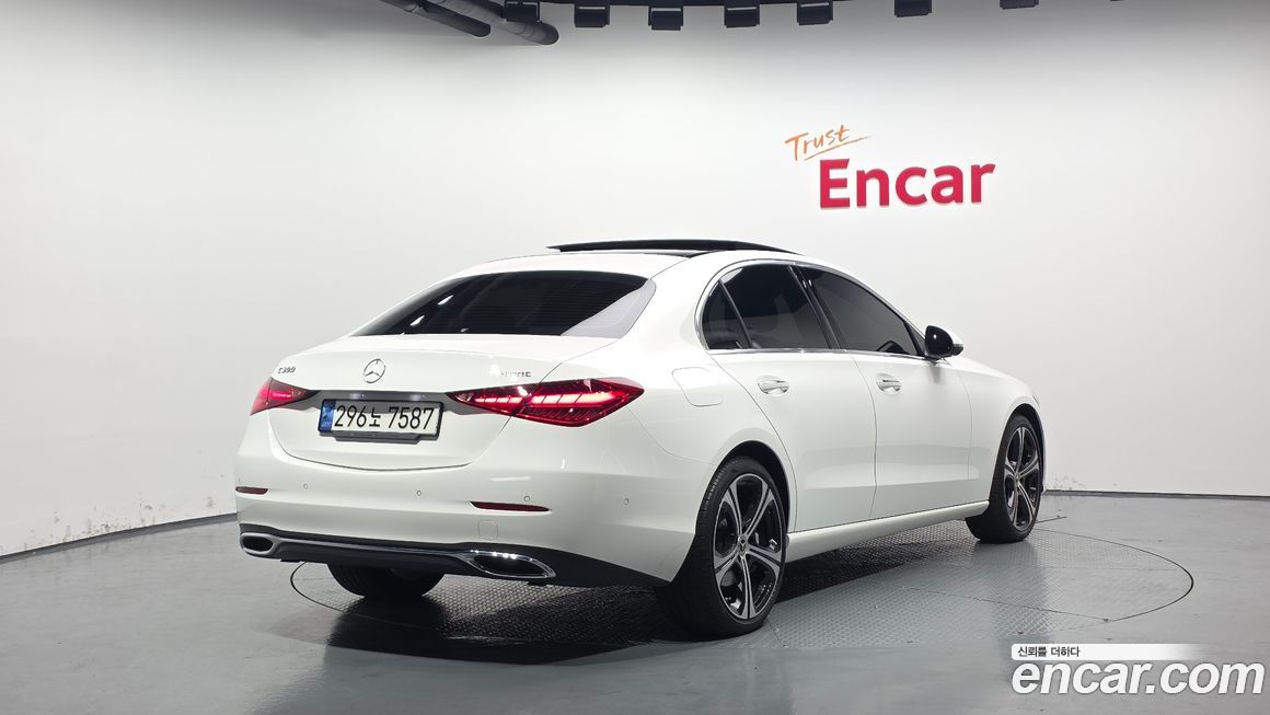 Mercedes-Benz C-Class 2023