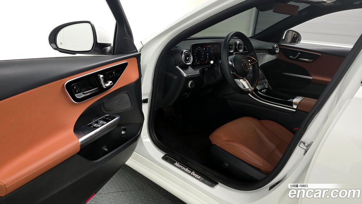 Mercedes-Benz C-Class 2023