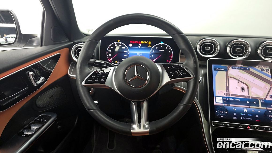 Mercedes-Benz C-Class 2023