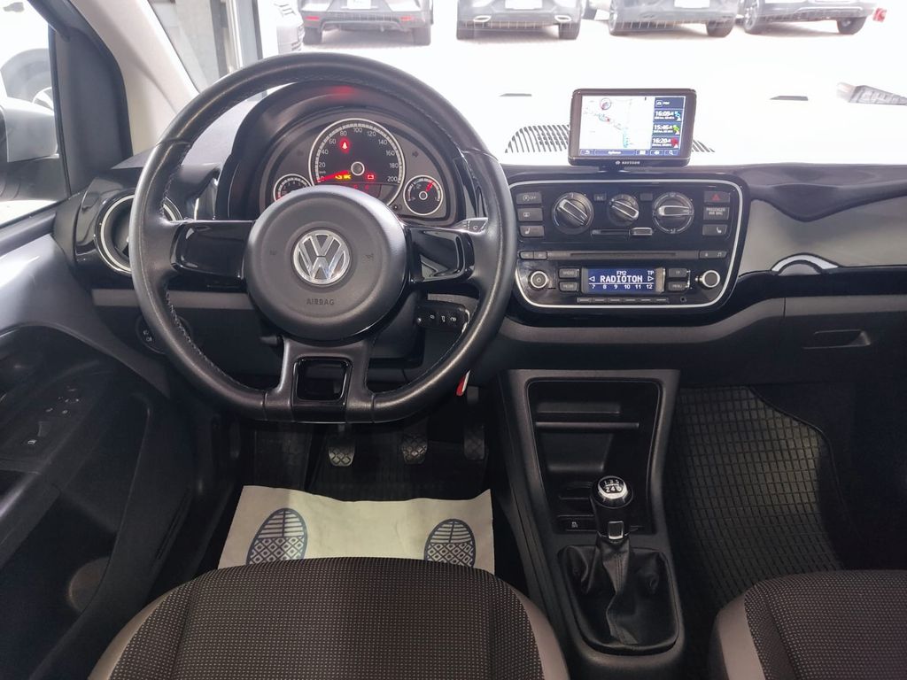 Volkswagen up! 2013