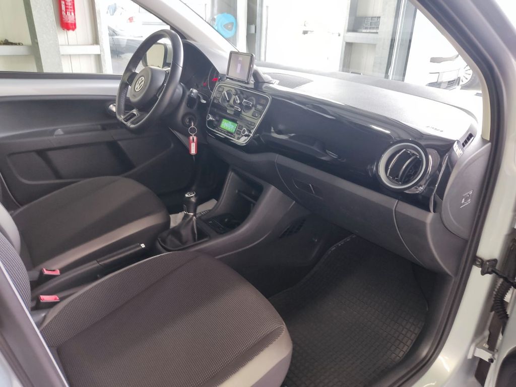 Volkswagen up! 2013