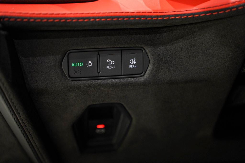 Lamborghini Revuelto 2024