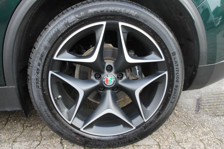 Alfa Romeo Stelvio 2020