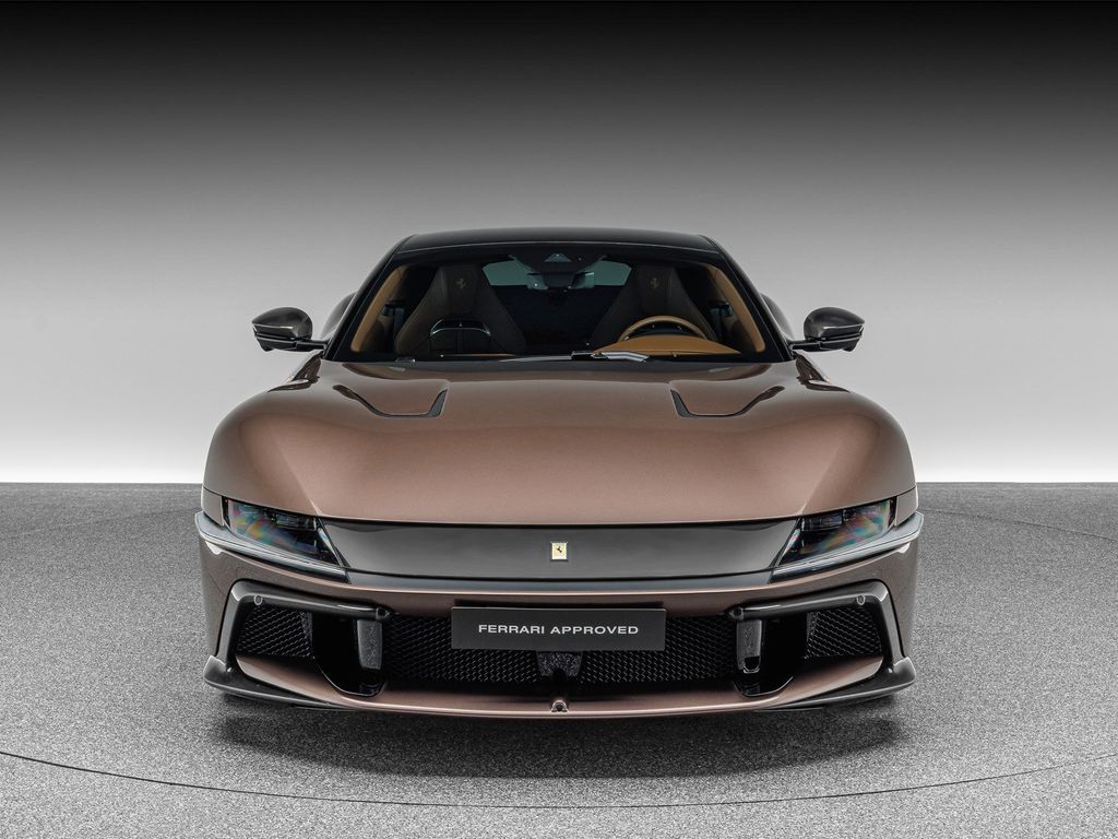 Ferrari 12Cilindri 2025