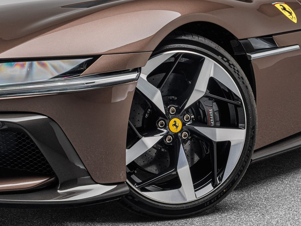 Ferrari 12Cilindri 2025