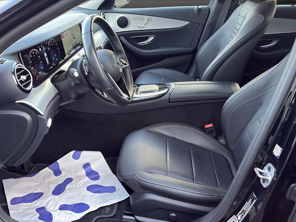 Mercedes-Benz E 300 2022