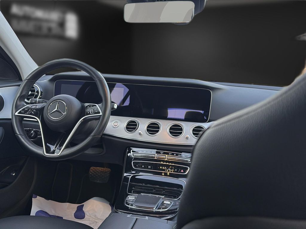 Mercedes-Benz E 300 2022