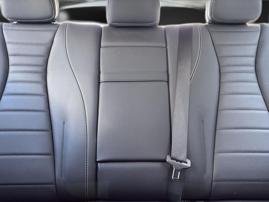 Mercedes-Benz E 300 2022