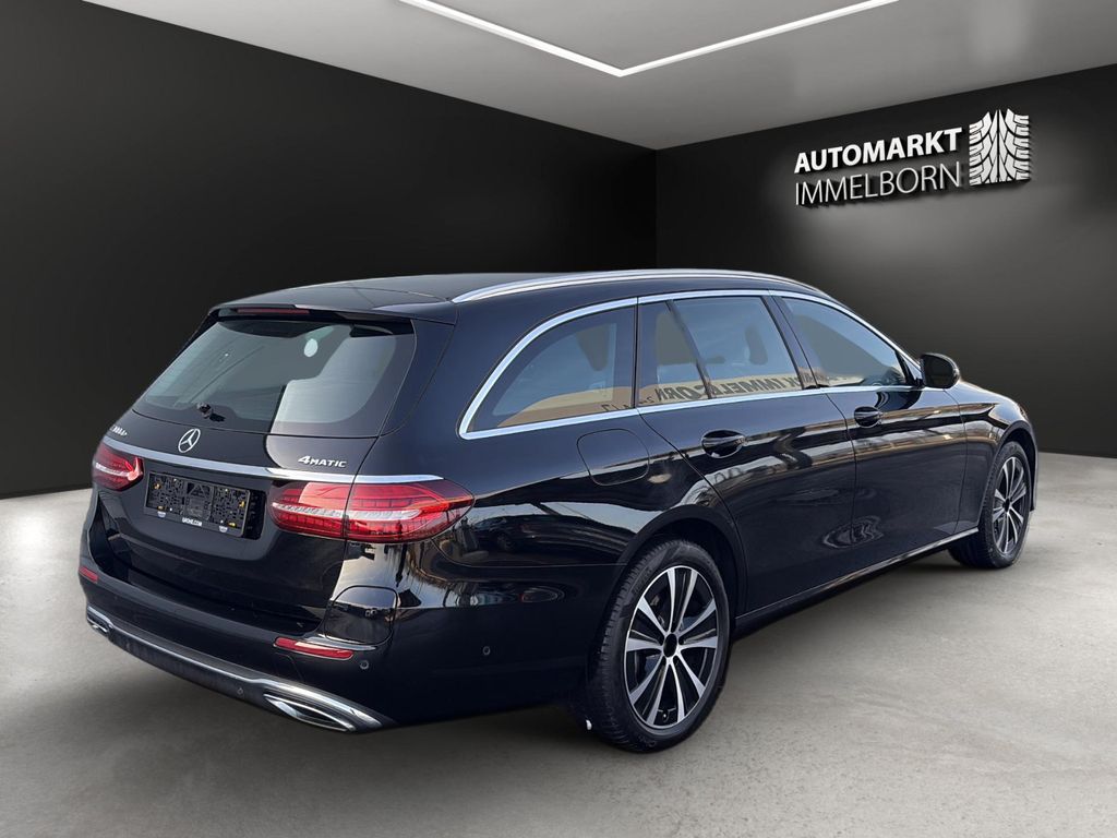 Mercedes-Benz E 300 2022