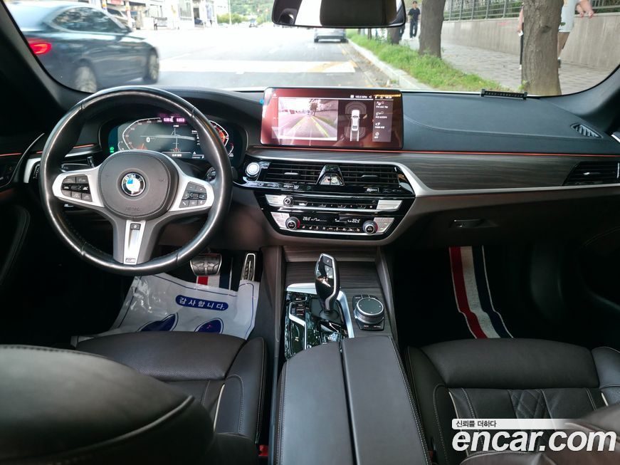 BMW 5-Series 2021