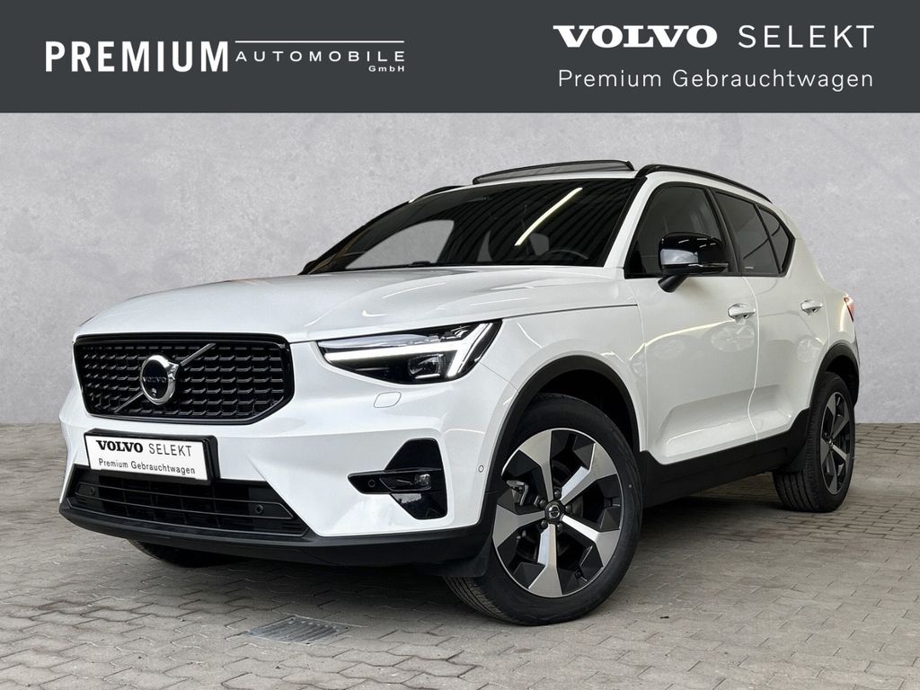 Volvo XC40 2025