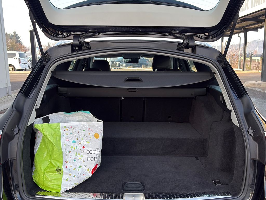 Mercedes-Benz E 300 2022