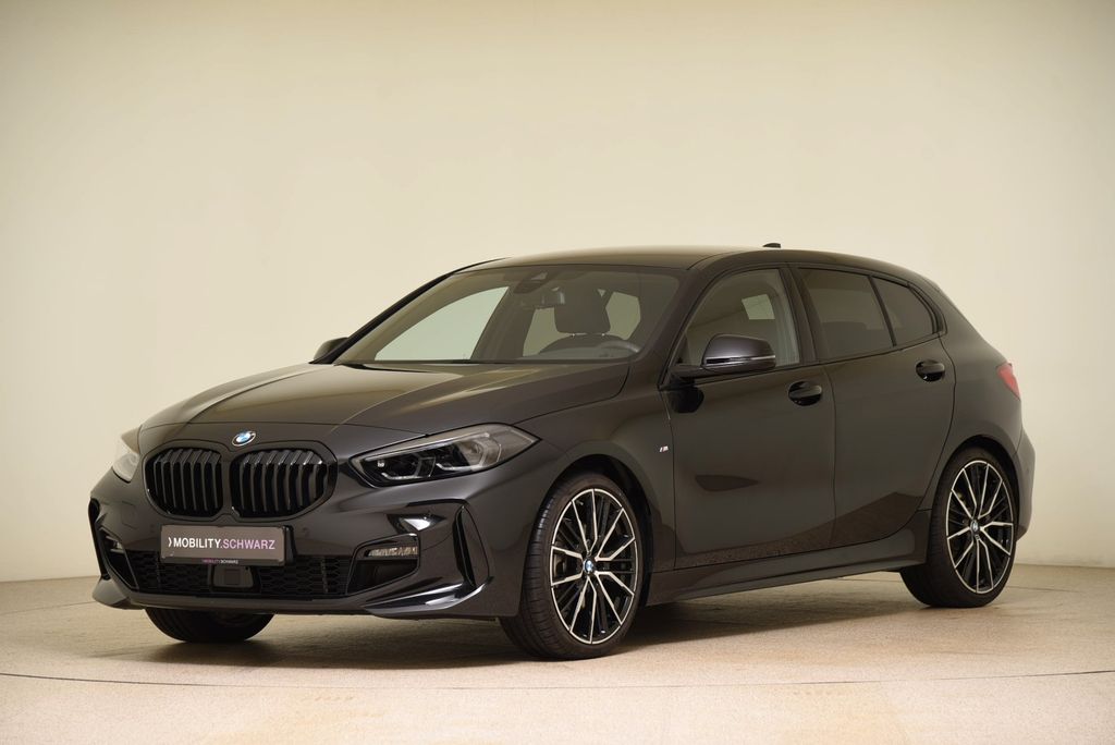 BMW 118 2024