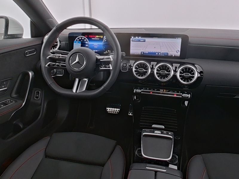 Mercedes-Benz CLA 250 2025