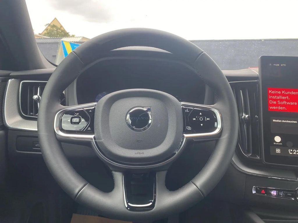 Volvo XC60 2025
