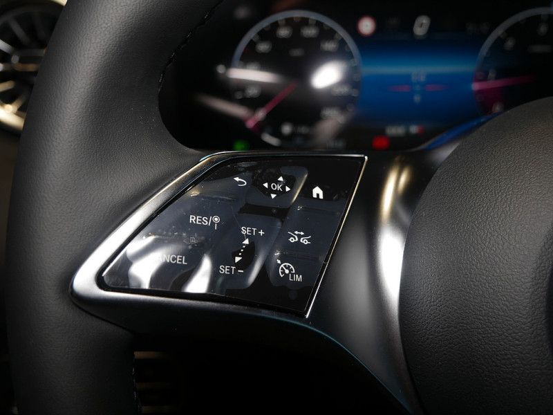 Mercedes-Benz B 200 2025