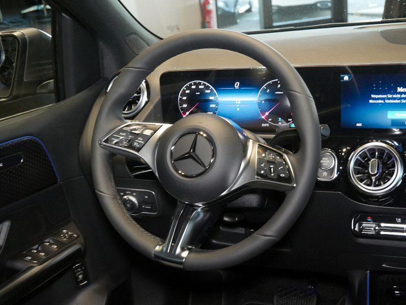 Mercedes-Benz B 200 2025
