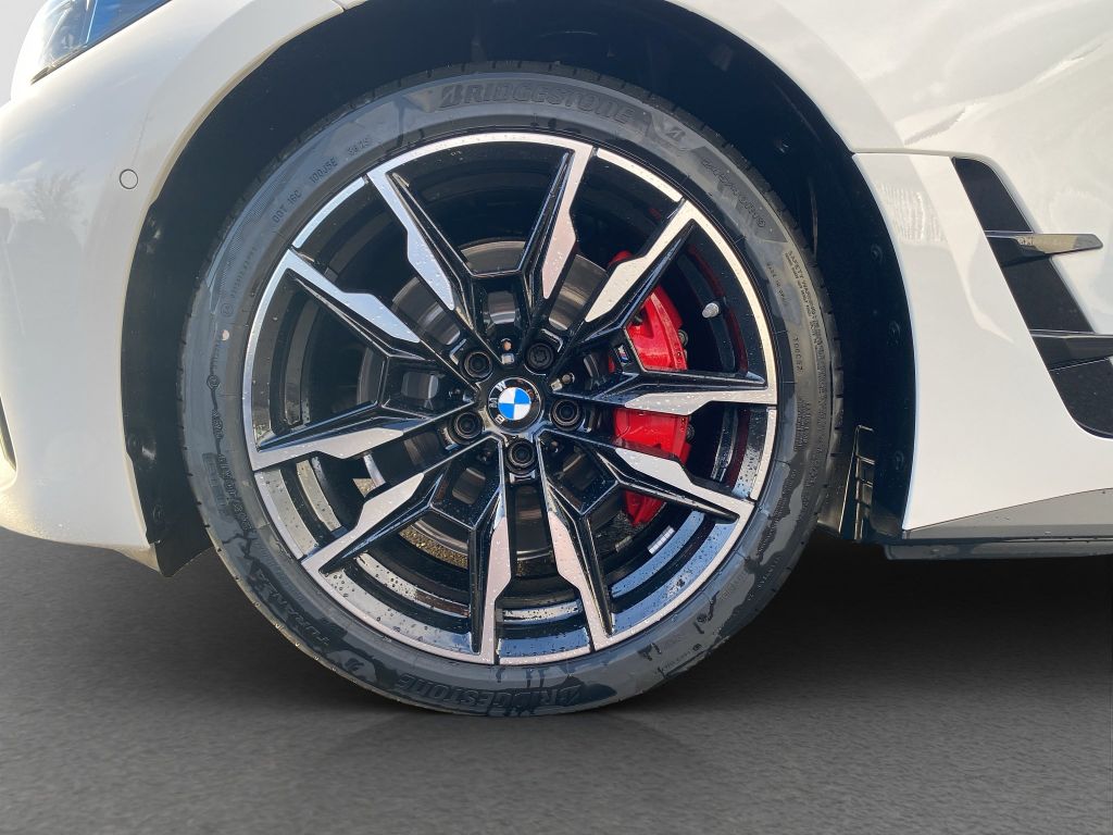 BMW i4 2025
