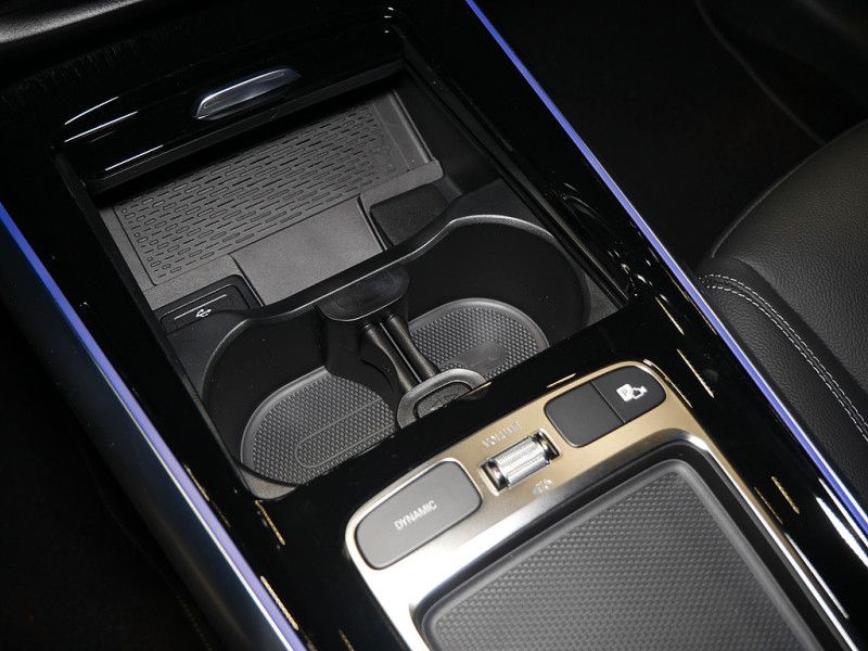 Mercedes-Benz B 200 2025