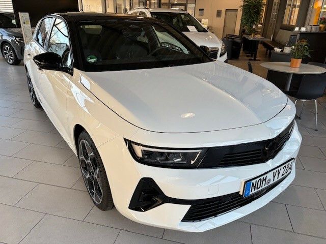 Opel Astra 2025