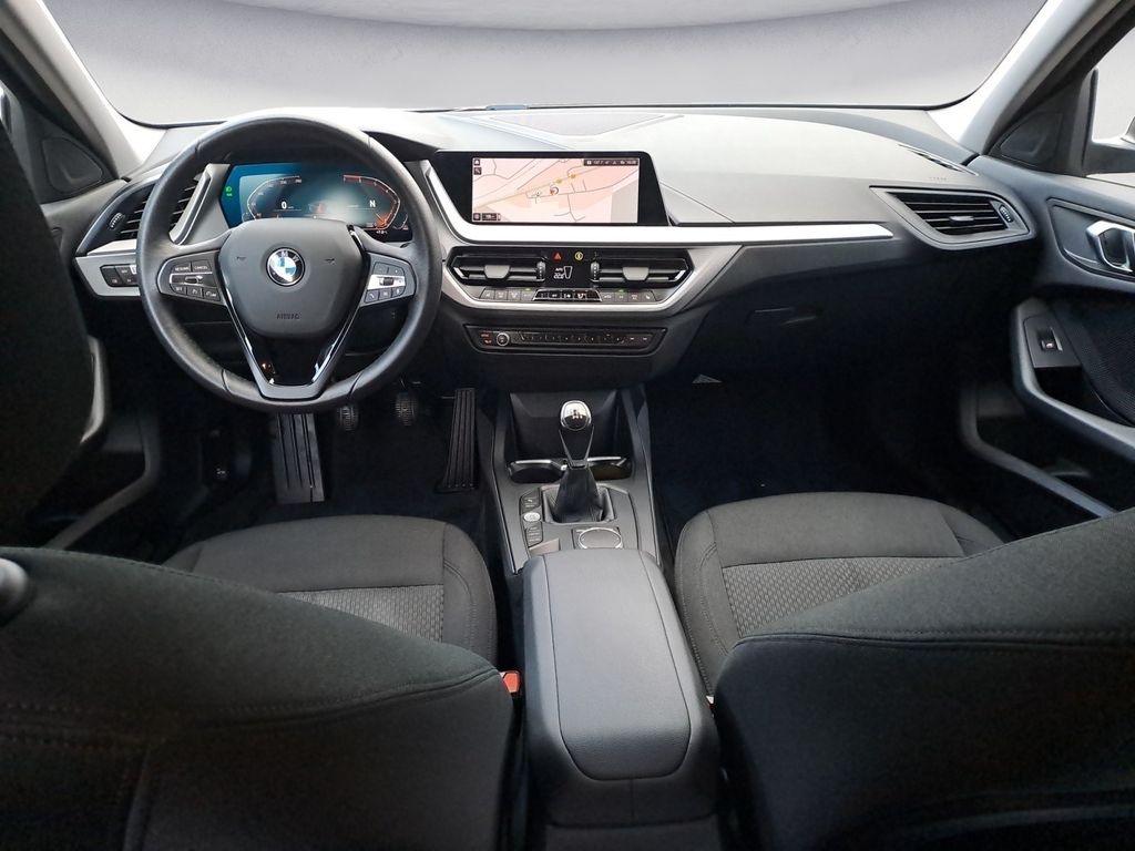 BMW 118 2021