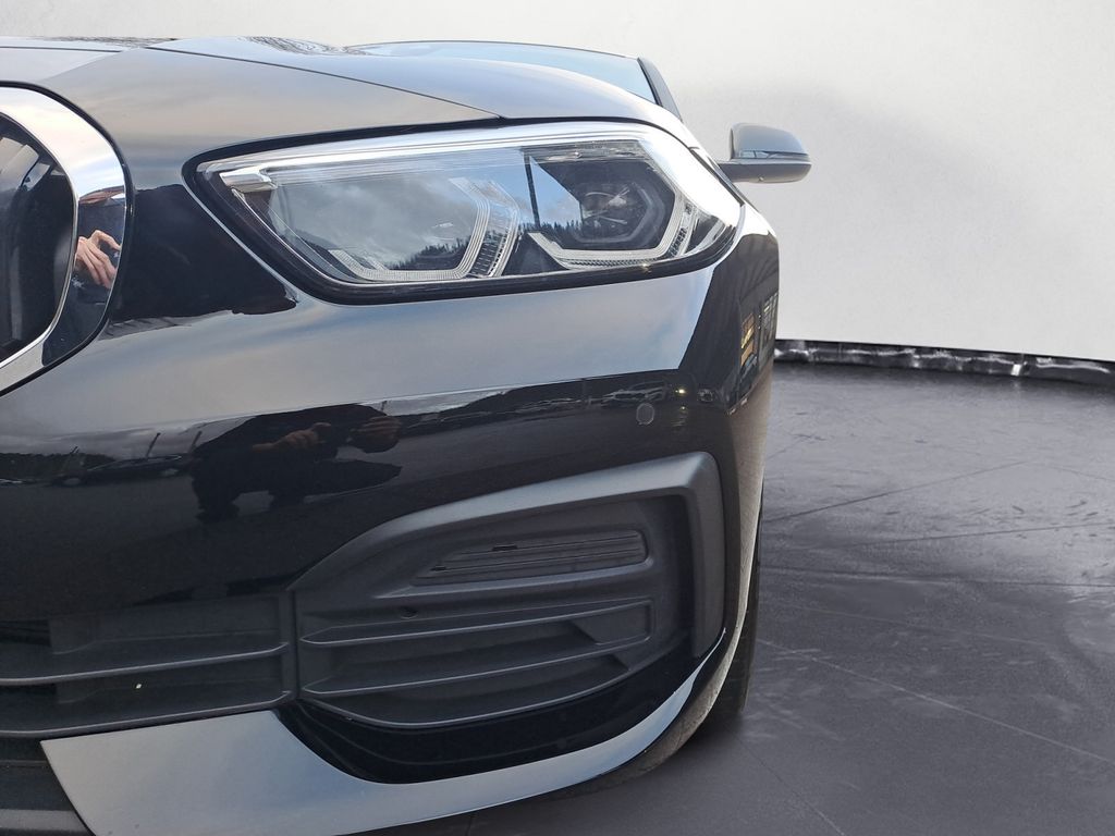 BMW 118 2021