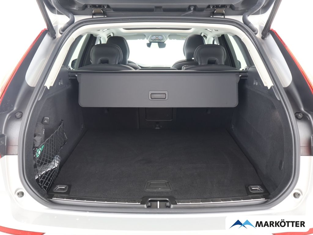 Volvo XC60 2025