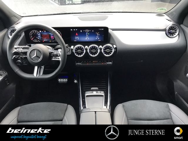 Mercedes-Benz GLA 200 2025