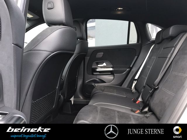 Mercedes-Benz GLA 200 2025