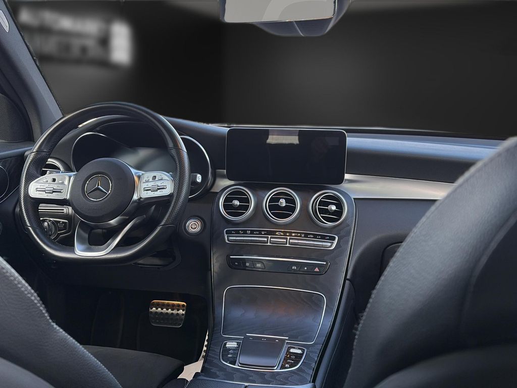 Mercedes-Benz GLC 300 2021
