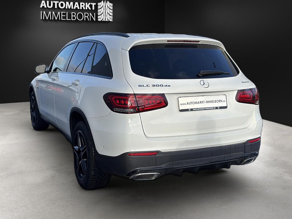 Mercedes-Benz GLC 300 2021