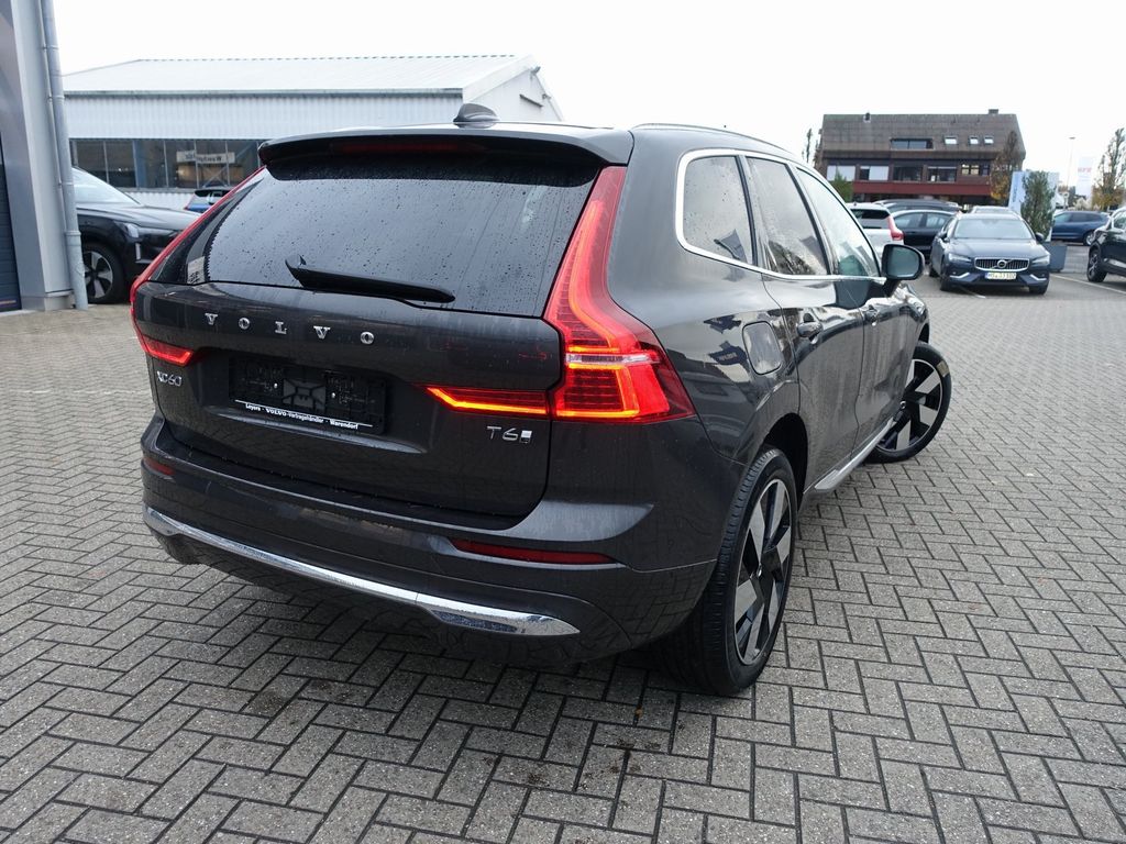 Volvo XC60 2025