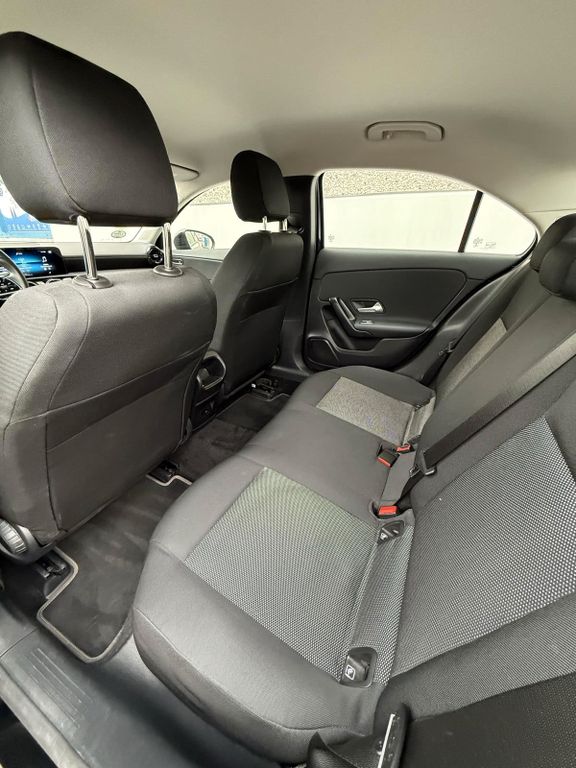 Mercedes-Benz A 180 2021