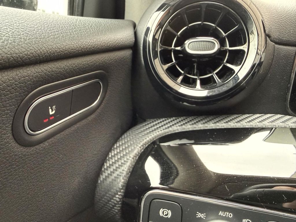 Mercedes-Benz A 180 2021