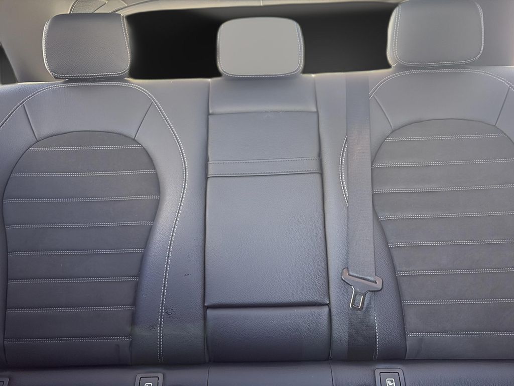 Mercedes-Benz GLC 300 2021