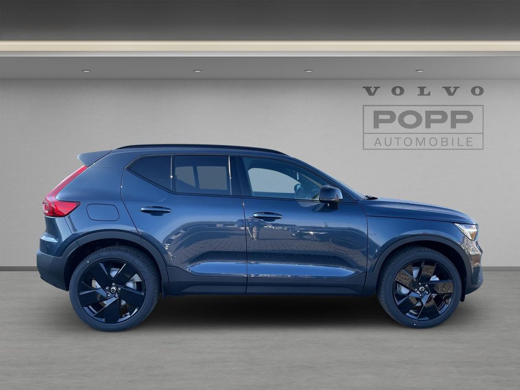 Volvo XC40 2025