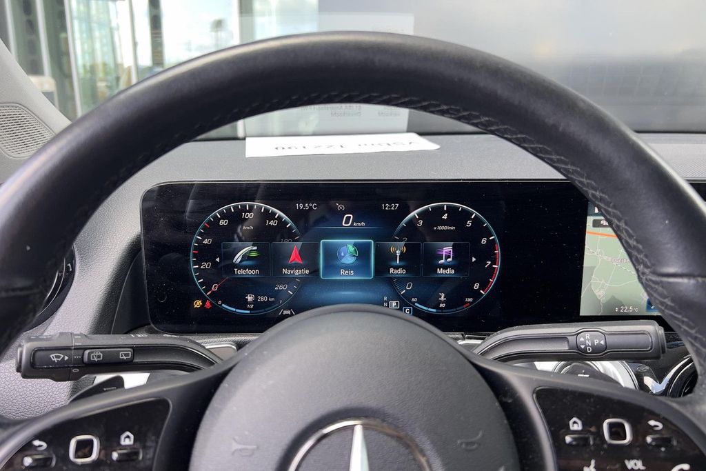 Mercedes-Benz GLB 180 2021