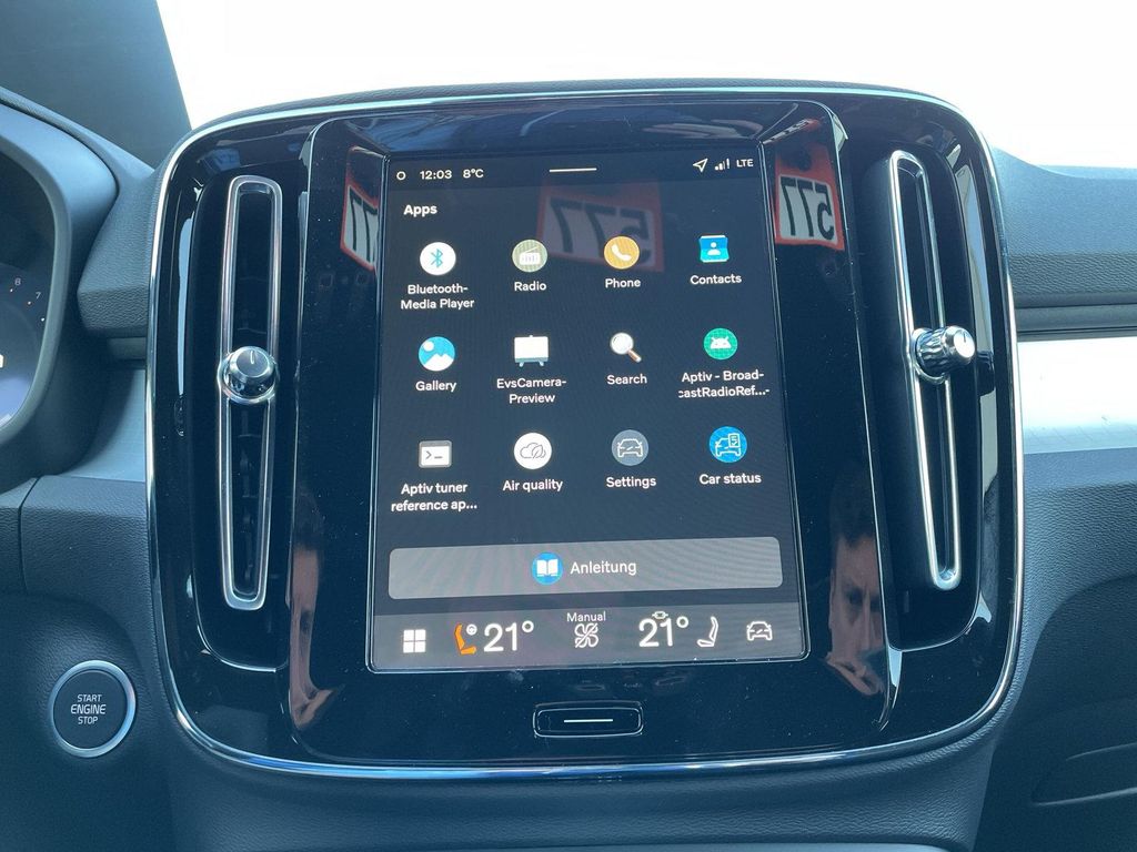 Volvo XC40 2025