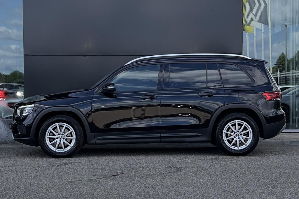 Mercedes-Benz GLB 180 2021