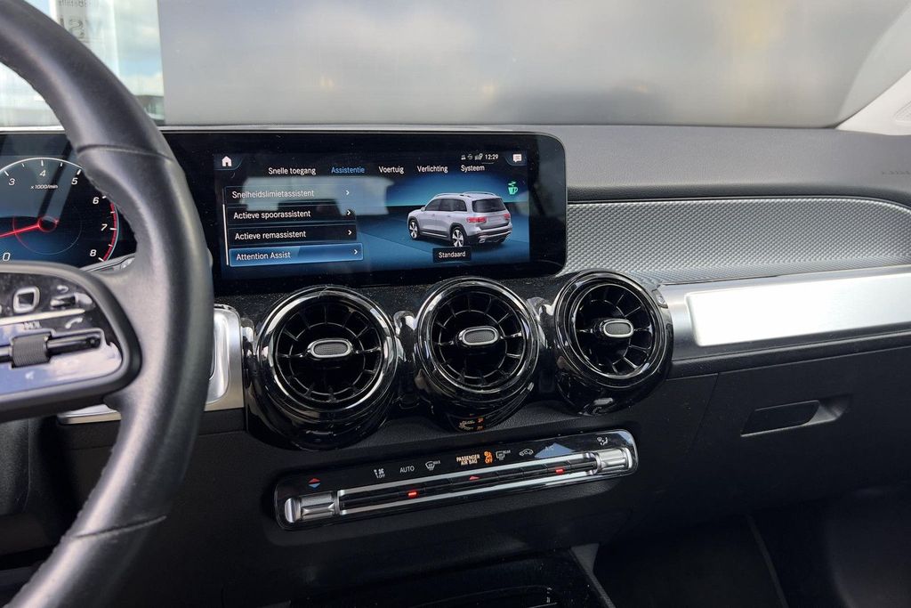 Mercedes-Benz GLB 180 2021