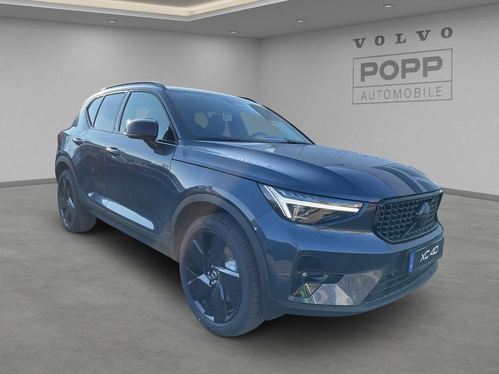 Volvo XC40 2025