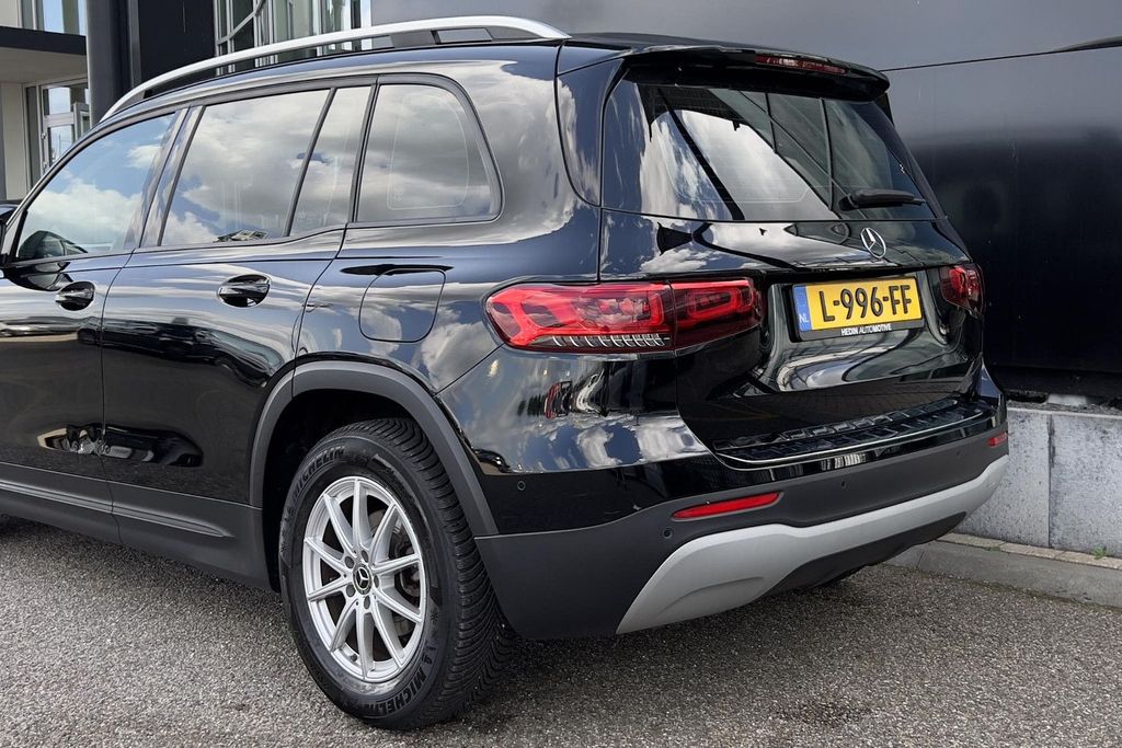 Mercedes-Benz GLB 180 2021