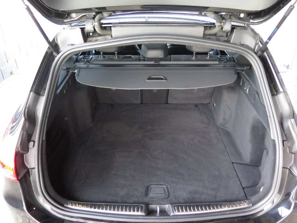 Mercedes-Benz C 300 2022