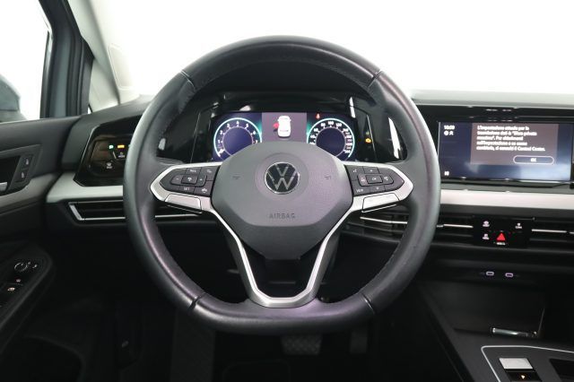 Volkswagen Golf 2021