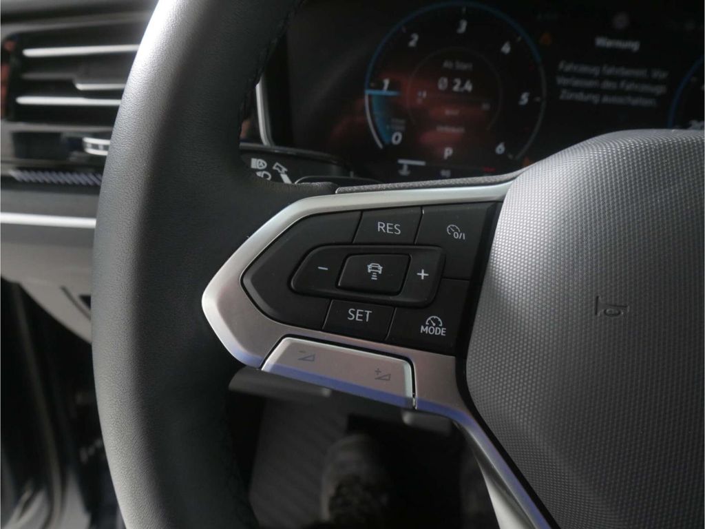 Volkswagen Touareg 2025